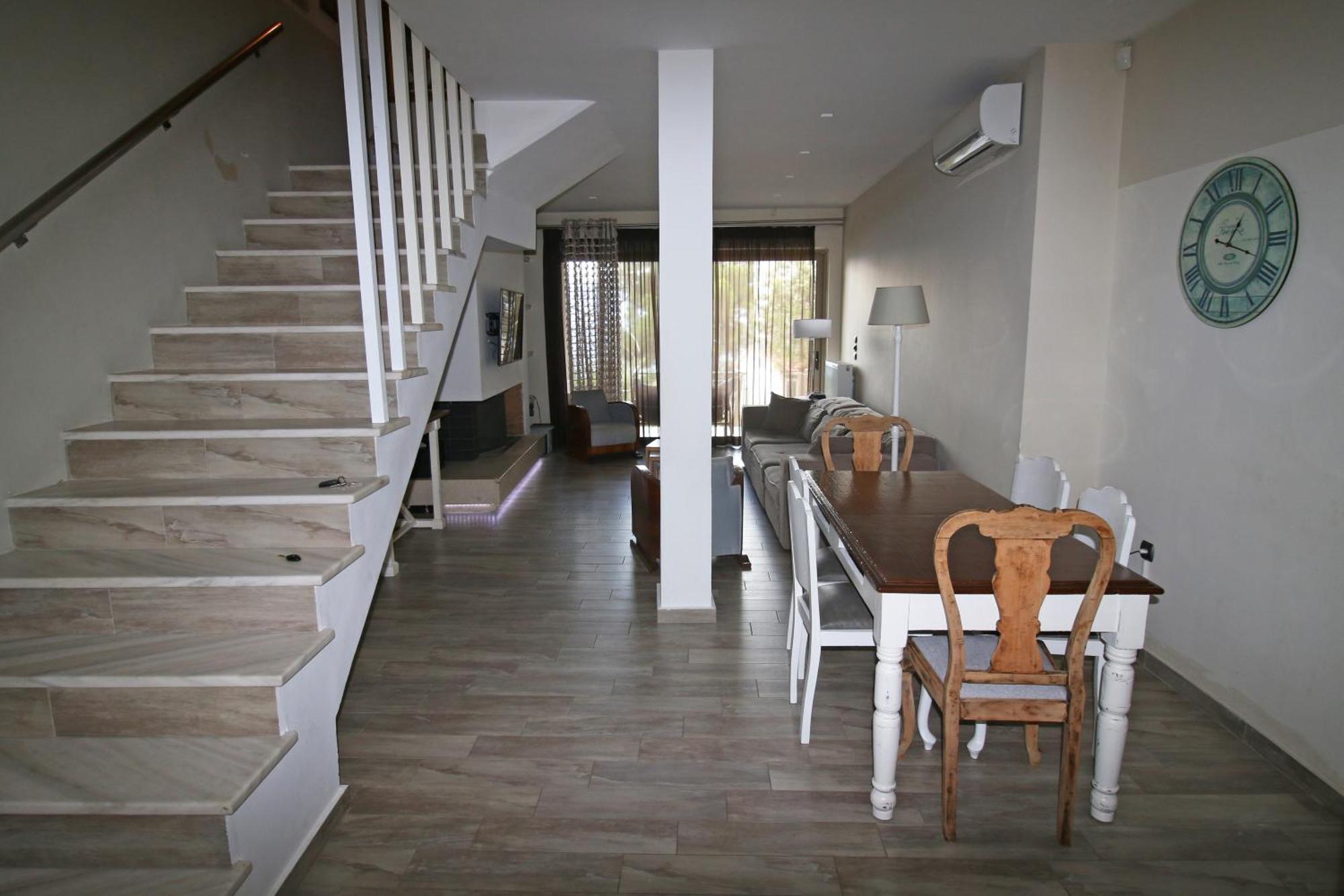 Sweet Home In Aigio Extérieur photo